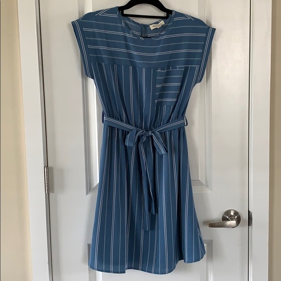 Monteau Dresses & Skirts - Stripped Dress